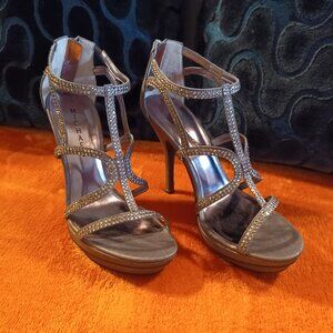 Michael Shannon Pewter Rhinestone Juliette heels - Size 8m